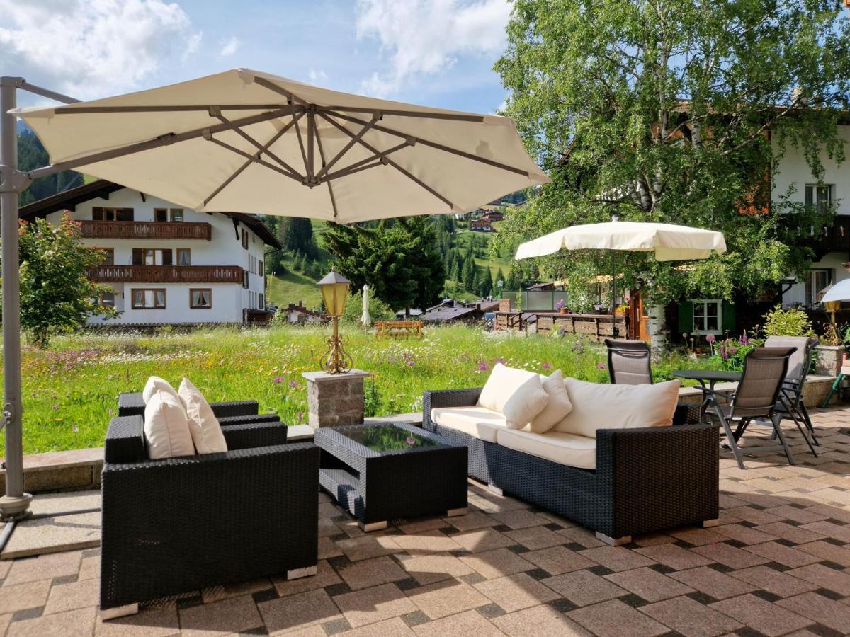 Hotel Kristall Lech Extérieur photo